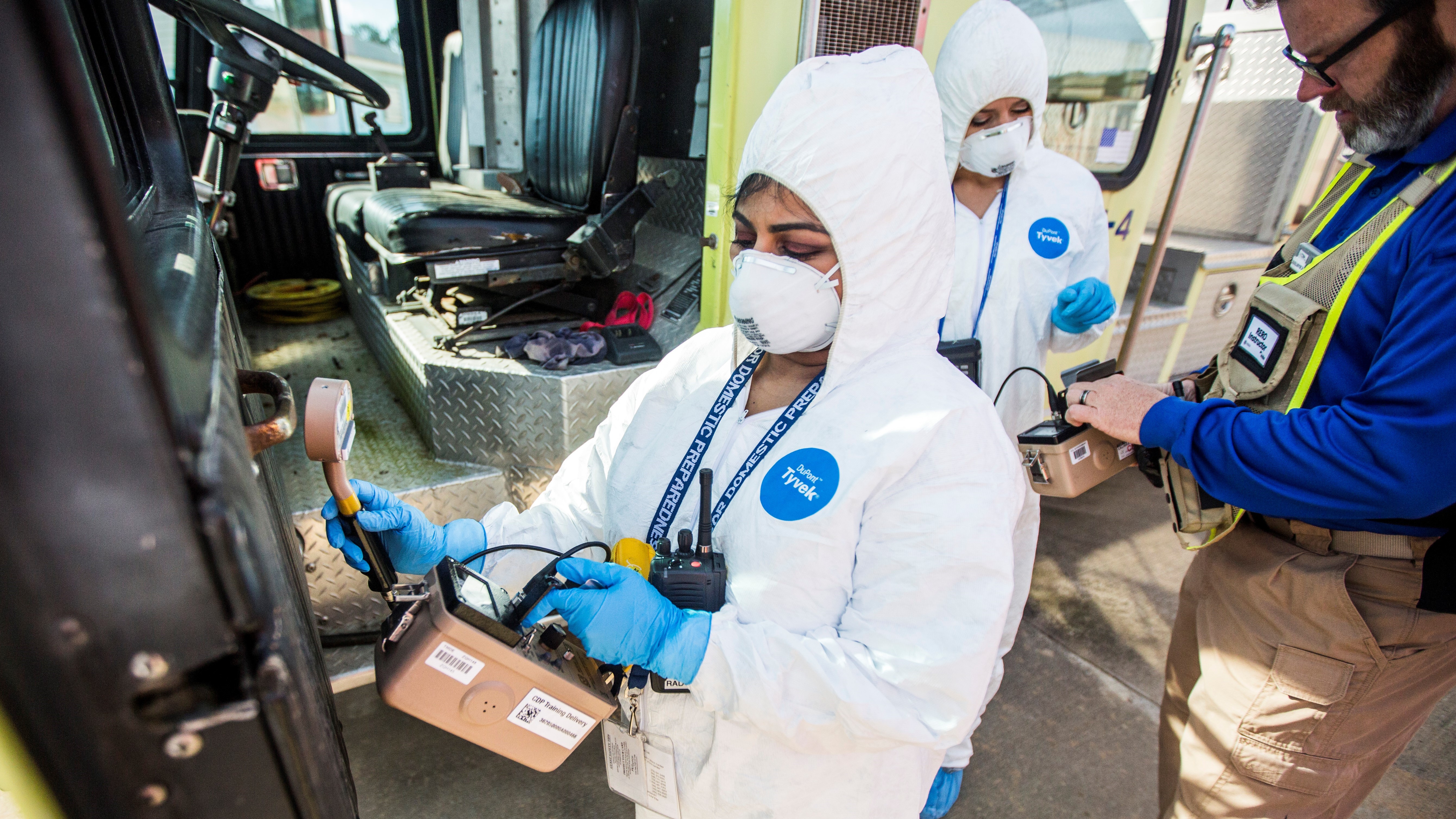 A student takes a radiological measurement during training at the CDP.